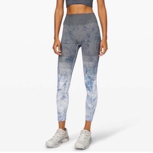 Lululemon Ebb to Train Seamless Blue Stripe Tie Dye Legging Tights 4
